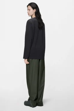 Classic Long Sleeve T-shirt Rains